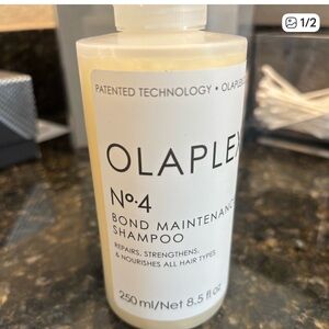 OLAPLEX No.4 Bond Maintenance Shampoo - White